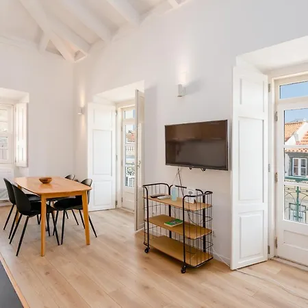 Apartment Downtown Bocage I E Ii *