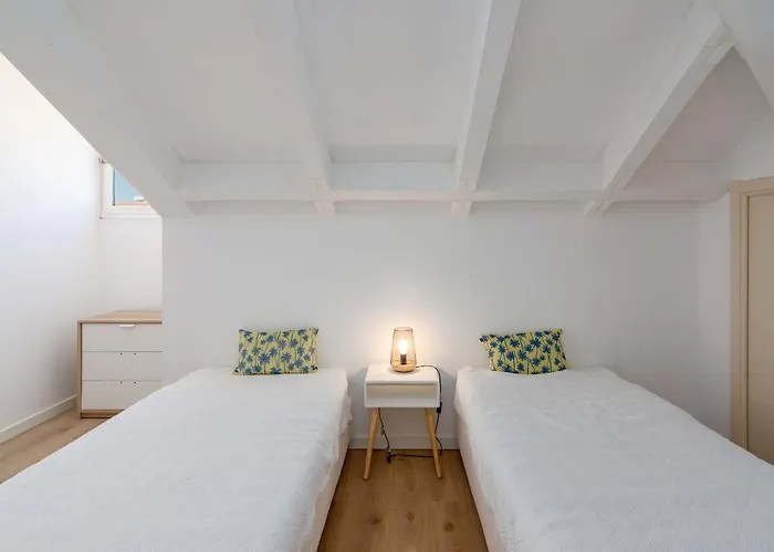 Downtown Bocage I E Ii * Σετούμπαλ